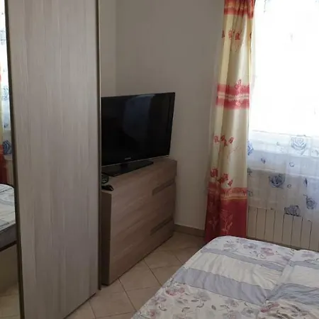 Med Apartman *